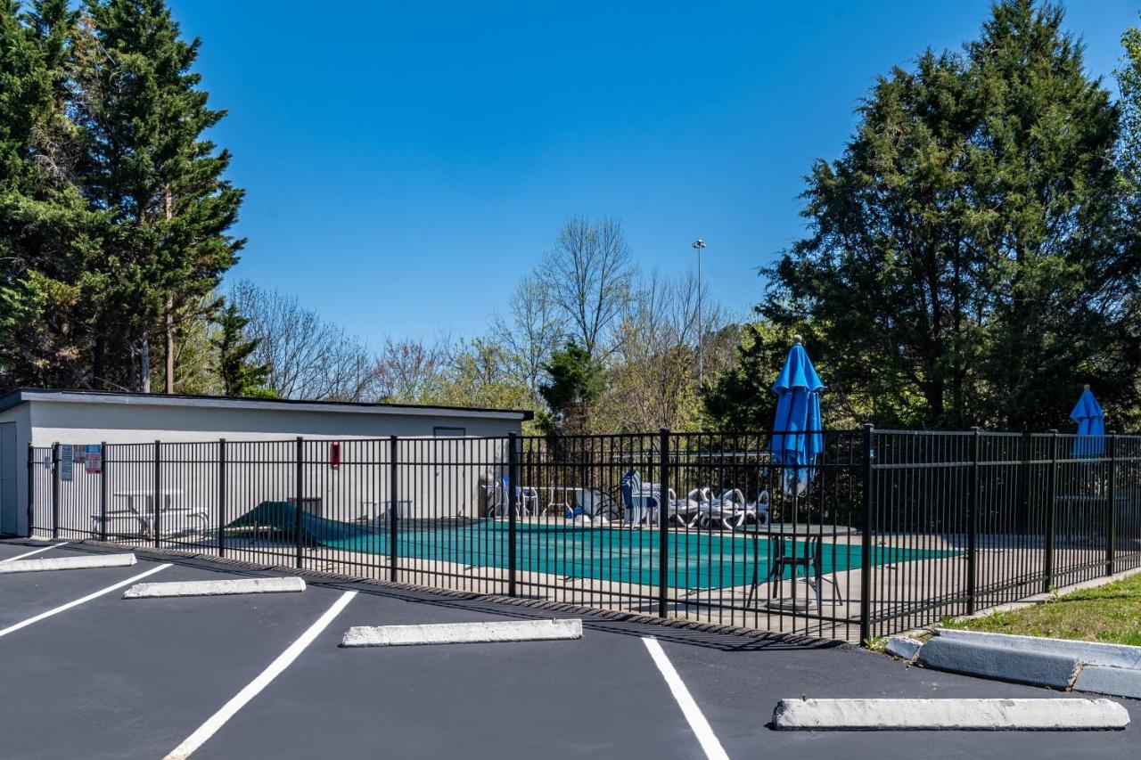 Quality Inn Cleveland Ngoại thất bức ảnh