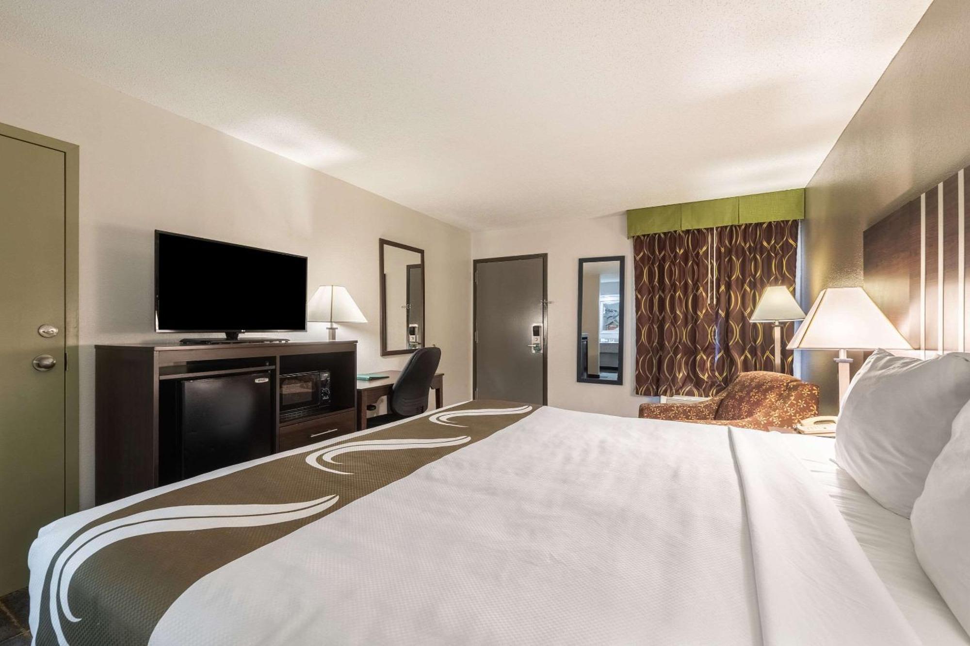 Quality Inn Cleveland Ngoại thất bức ảnh